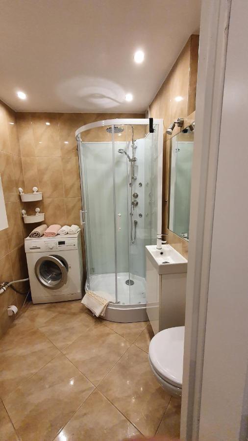Spokojna Apt Katowice Buitenkant foto
